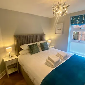 Superb Centre Within The Walls Apartment